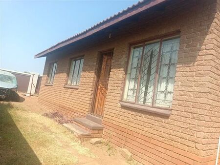 2 Bedroom House in Mabopane