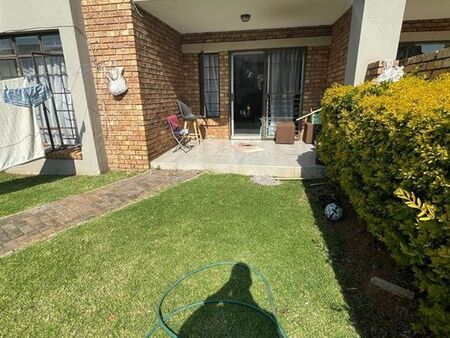 3 Bedroom Apartment in Mooikloof Ridge