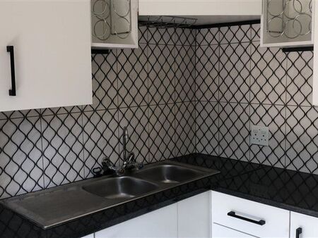 1 Bedroom House in Lynnwood Glen