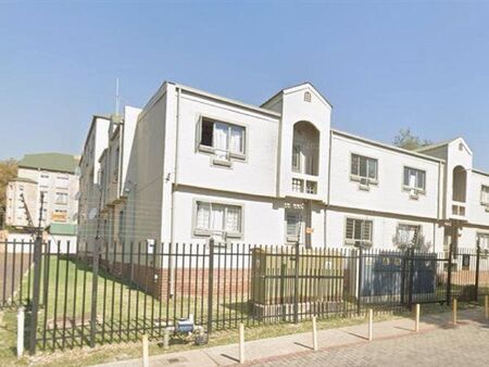 Bachelor apartment in Hatfield