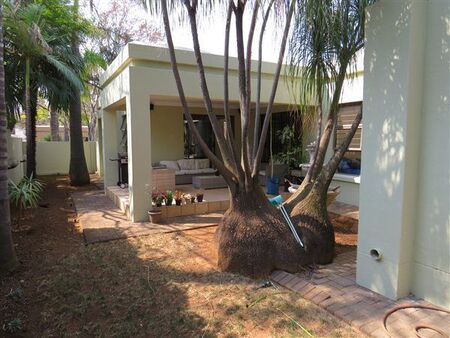 3 Bedroom Townhouse in Menlo Park