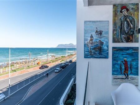 1 Bedroom Apartment in Muizenberg