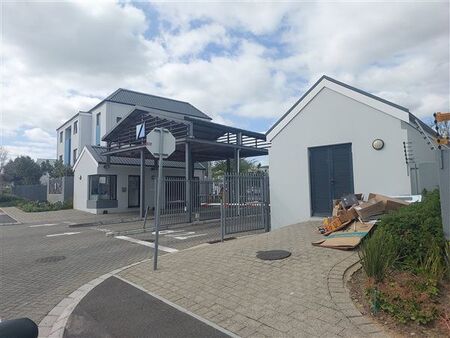 2 Bedroom Apartment in Burgundy Estate