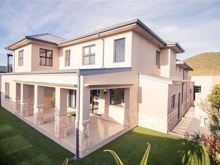5 Bedroom House in Atlantic Beach Golf Estate