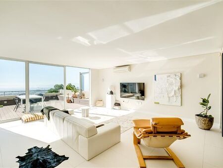 3 Bedroom Apartment in Green Point