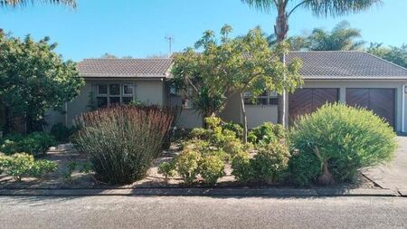 3 Bedroom house to rent in Amandelsig, Kuils River