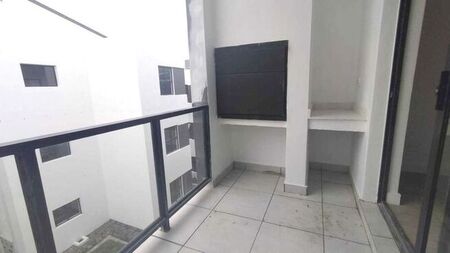 3 Bedroom apartment to rent in Uitzicht, Durbanville