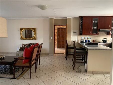 3 Bedroom Apartment in Sundowner