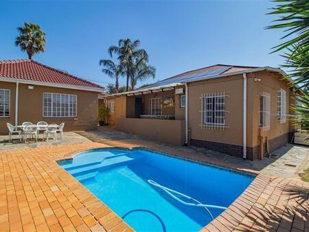 4 Bedroom House in Sydenham