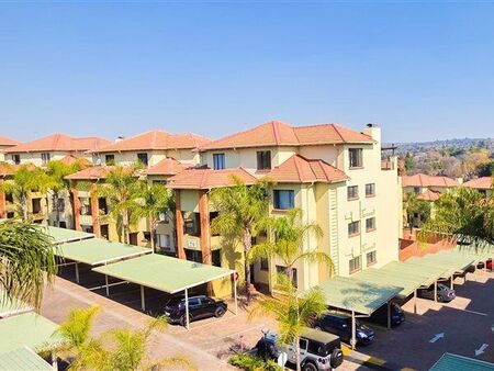 3 Bedroom Apartment in Sunninghill