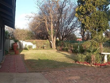 3 Bedroom House in Three Rivers North