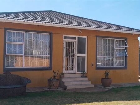 2 Bedroom House in Selection Park