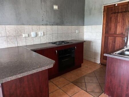 2 Bedroom Townhouse in Elspark