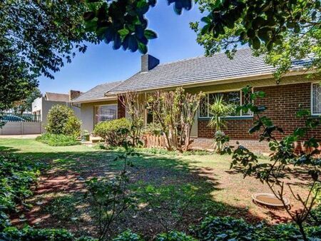 4 Bedroom House in Rhodesfield