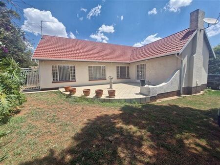 4 Bedroom House in Simmerfield