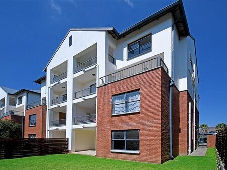 3 Bedroom Apartment in Greenstone Hill