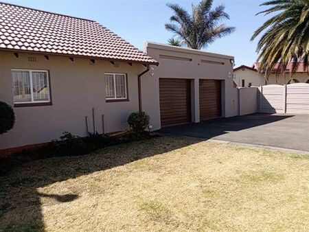 3 Bedroom House in Parkrand