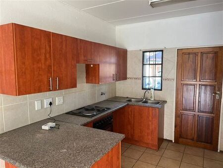 2 Bedroom Apartment in Comet