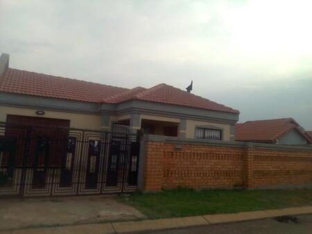 3 Bedroom House in Dawnpark