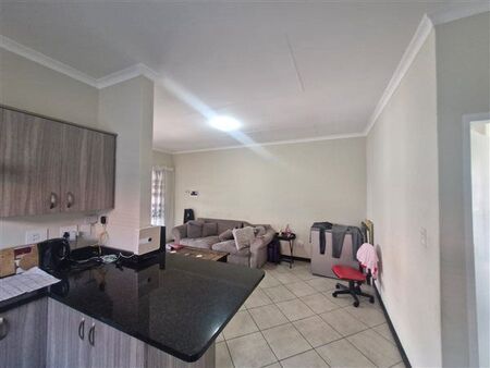2 Bedroom Apartment in Brentwood