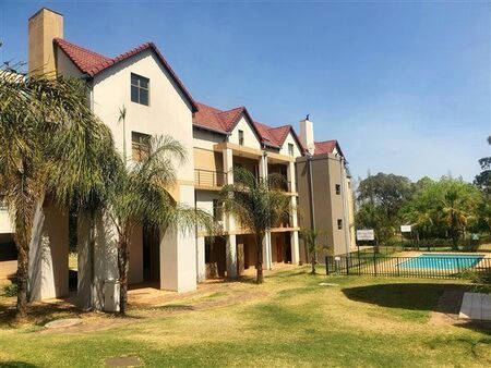 1 Bedroom Apartment in Zwartkop Golf Estate