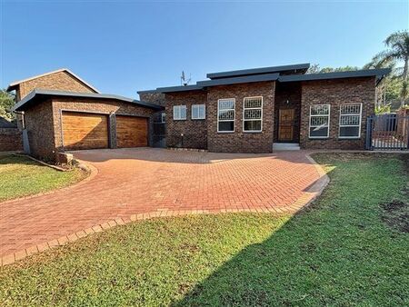 4 Bedroom House in Zwartkop