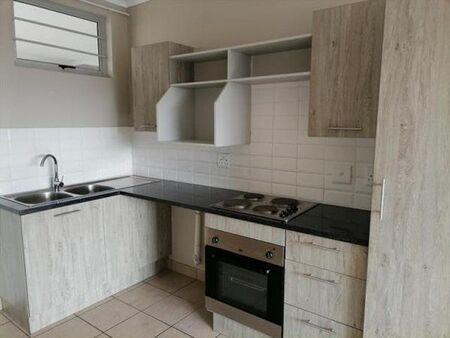 2 Bedroom Apartment in Die Hoewes