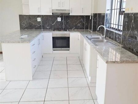 2 Bedroom Duplex in Parsons Vlei