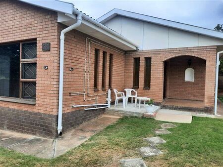 1 Bedroom Flat in Strelitzia Park