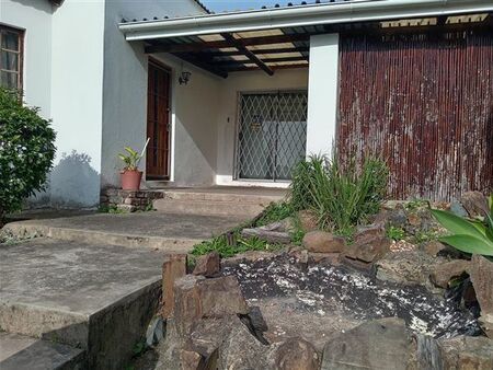 1 Bedroom Flat in Amalinda