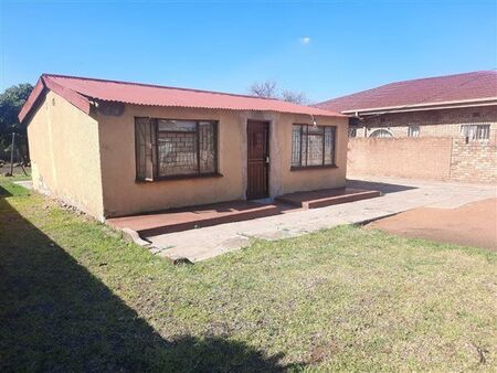 2 Bedroom House in Ga-rankuwa