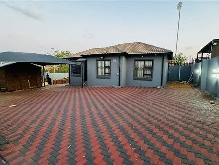 3 Bedroom House in Grobler Park