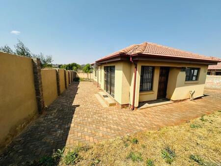 3 Bedroom House in Grobler Park