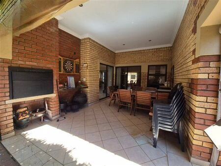 3 Bedroom House in The Wilds