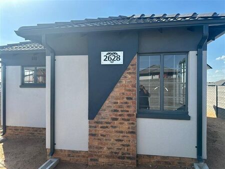 3 Bedroom House in Mahube Valley