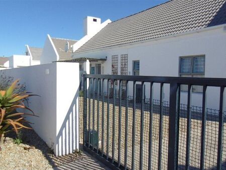 3 Bedroom House in Golden Mile