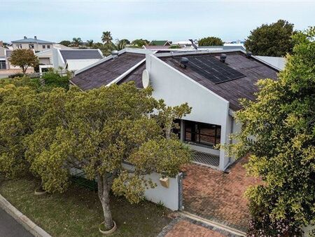 3 Bedroom House in Onrus