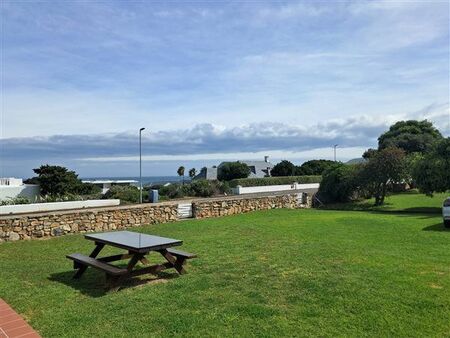 3 Bedroom Apartment in Voelklip