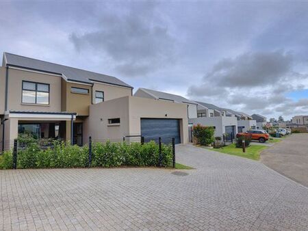 3 Bedroom House in Kraaibosch Park