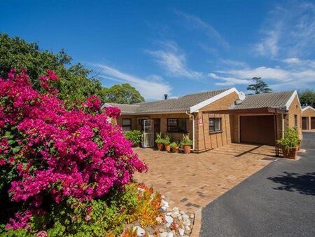 3 Bedroom Townhouse in Die Wingerd