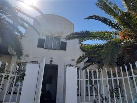 4 Bedroom House in West End