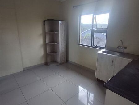 3 Bedroom Flat in Brackenham