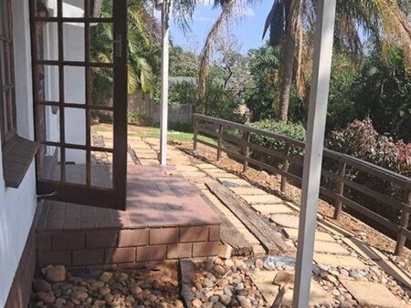 3 Bedroom House in Sunningdale