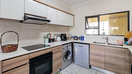 2 Bedroom apartment to rent in Waterfall, Midrand