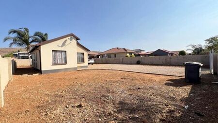 3 Bedroom house to rent in Kirkney, Pretoria