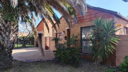 3 Bedroom house to rent in Table View, Blouberg