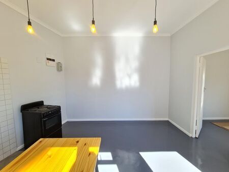 1 Bedroom apartment to rent in Rondebosch, Cape Town