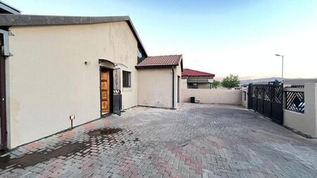 3 Bedroom house to rent in Elandspoort, Pretoria