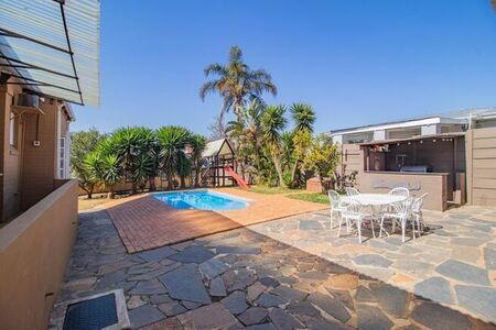 4 Bedroom house to rent in Sydenham, Johannesburg