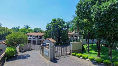 2 Bedroom apartment to rent in Paulshof, Sandton